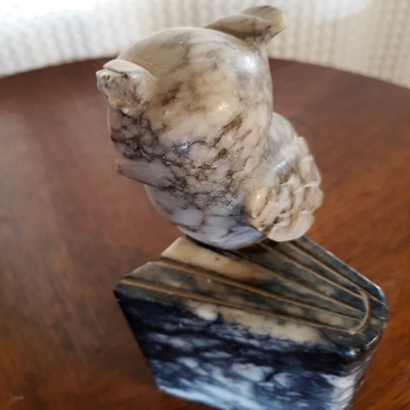 VINTAGE   WISE OWL SCULPTURE- NUMBERED - Picture 2 of 5